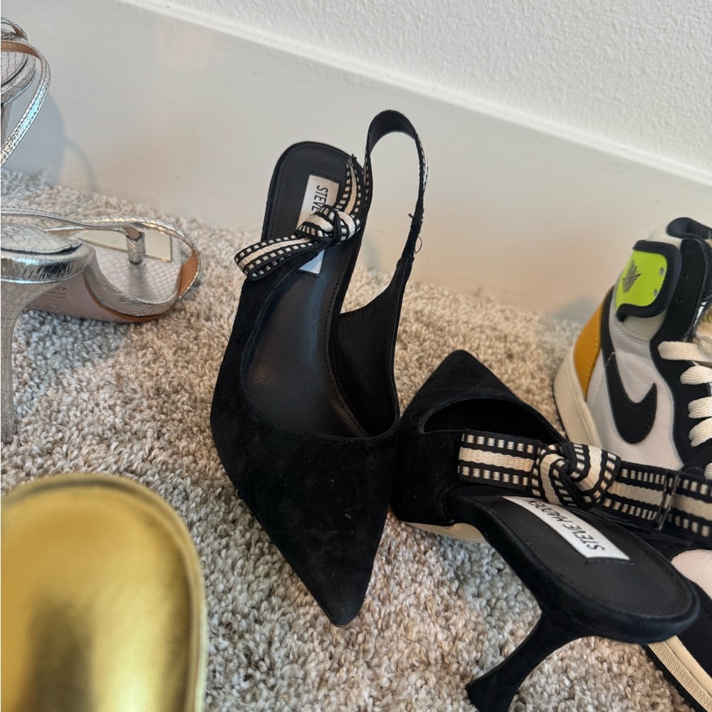 Steve Madden Black and White Slingback Heels